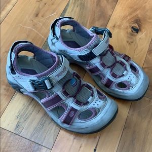 Teva shoes